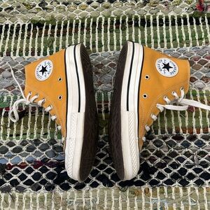 Converse Unisex Chuck Taylor 70 Hi Sneaker Men’s 6/Women’s 8